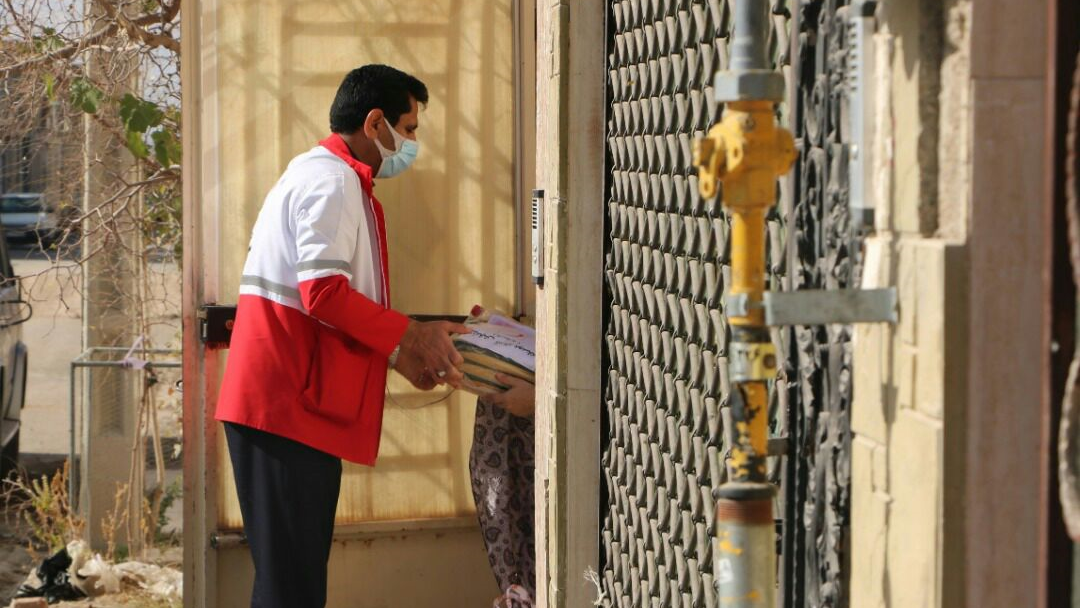 بیش از 4000 بسته معیشتی بین نیازمندان خراسان جنوبی توزیع شد